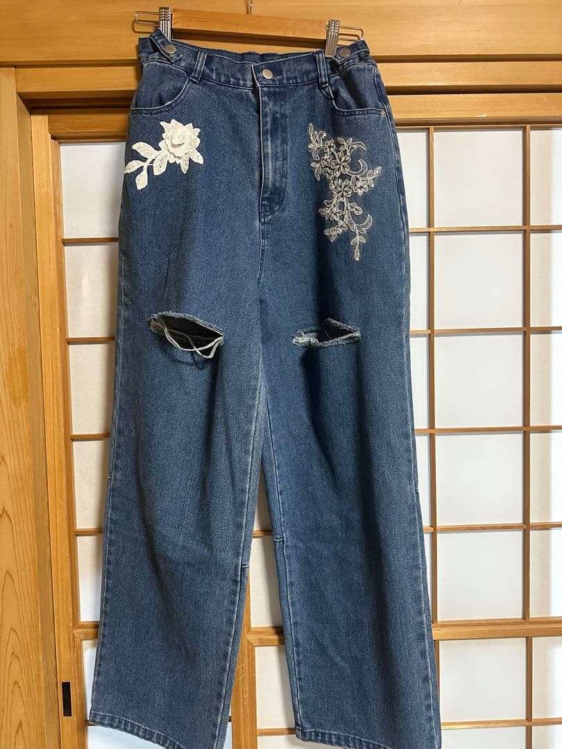 ウィルフリーサイズアジャストモチーフレースルーズデニムパンツM