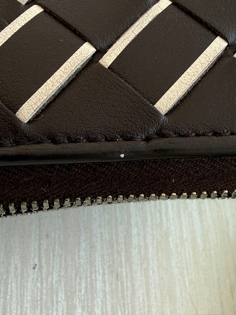 【MOO】希少 BOTTEGA VENETA イントレチャート ストライプ