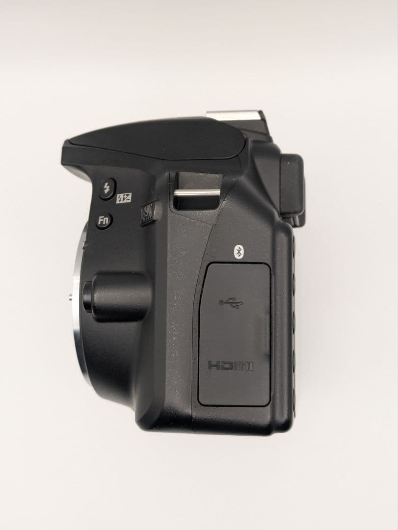 Nikon　D3400 ＋レンズ　 　　　　ショット数　3,077回