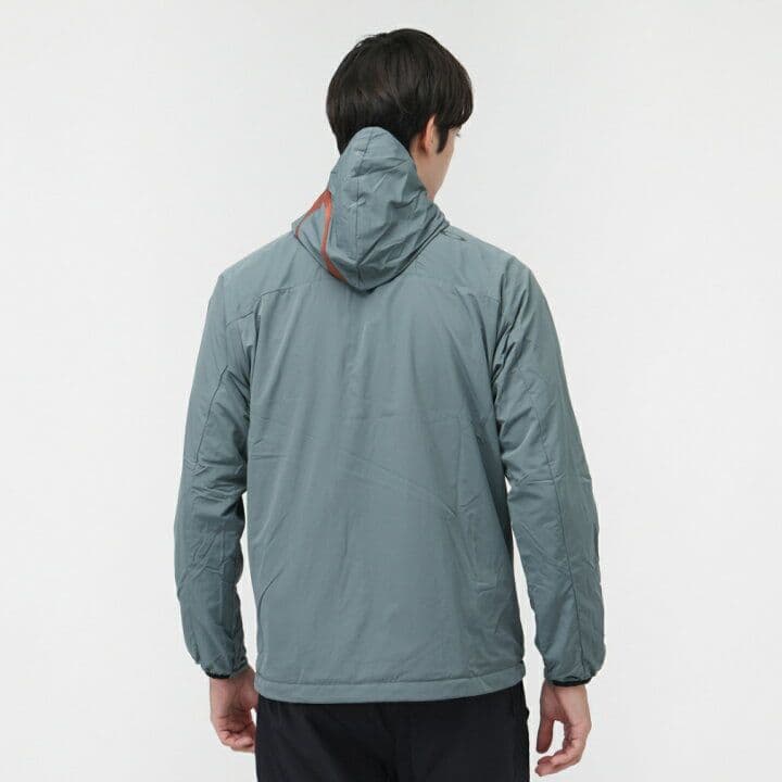 ジャケット Ｌサイズ、ロングパンツ Ｍサイズ