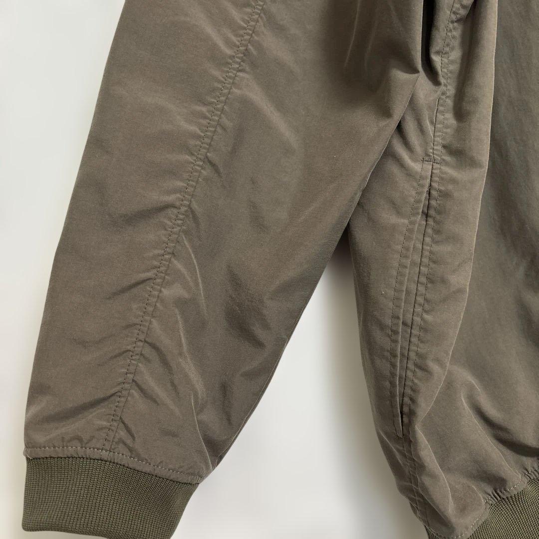 【美品】サウナイキタイ　めちゃでかクルーネック　⭐︎　カーキ