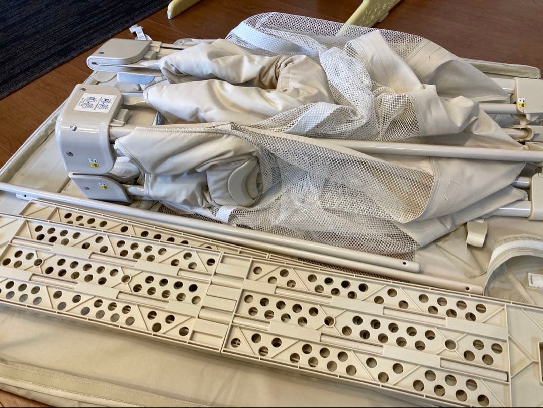 ココネルエアー　ベージュ