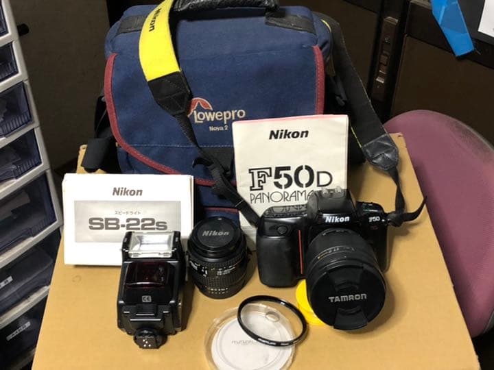 ニコンF50フィルム式一眼レフカメラ附属セット