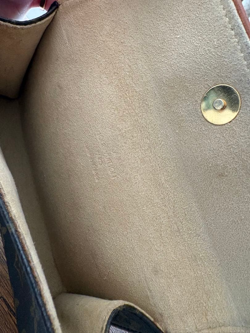 Louis Vuitton モノグラム クラッチバッグ