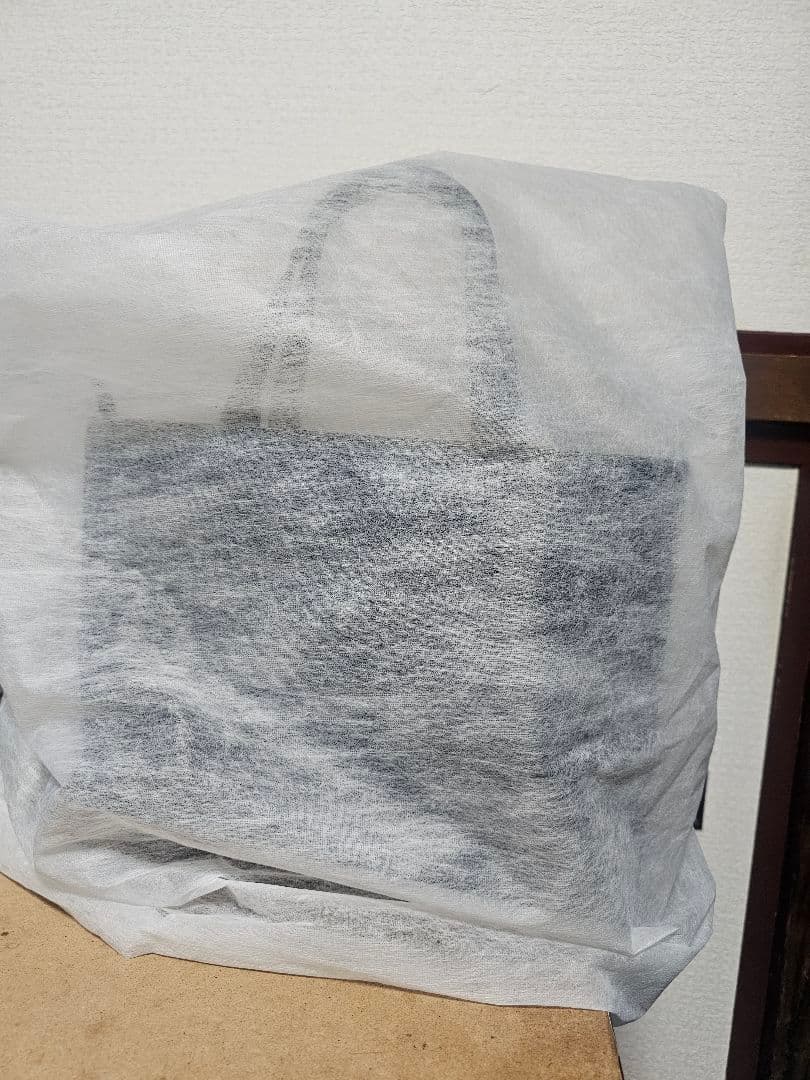 HushTug ブラック ジップミニトート