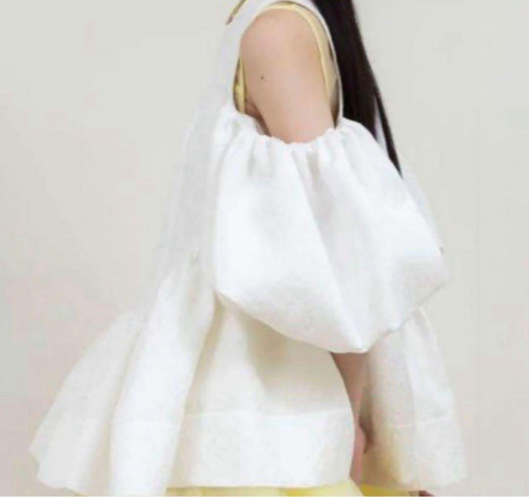 Bibiy. ビビィ　JOSEPHINE TOP White