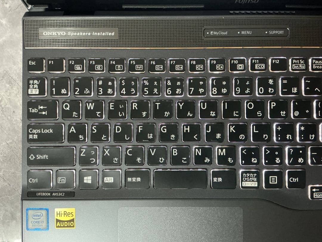 ✨美品✨FUJITSU✨corei7✨第8世代✨メモリ16GB✨新品SSD✨