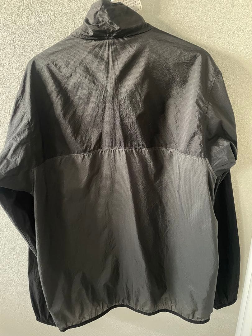 パタゴニア メンズ・フーディニ・スナップT・プルオーバー　S 黒　ポケッタブル