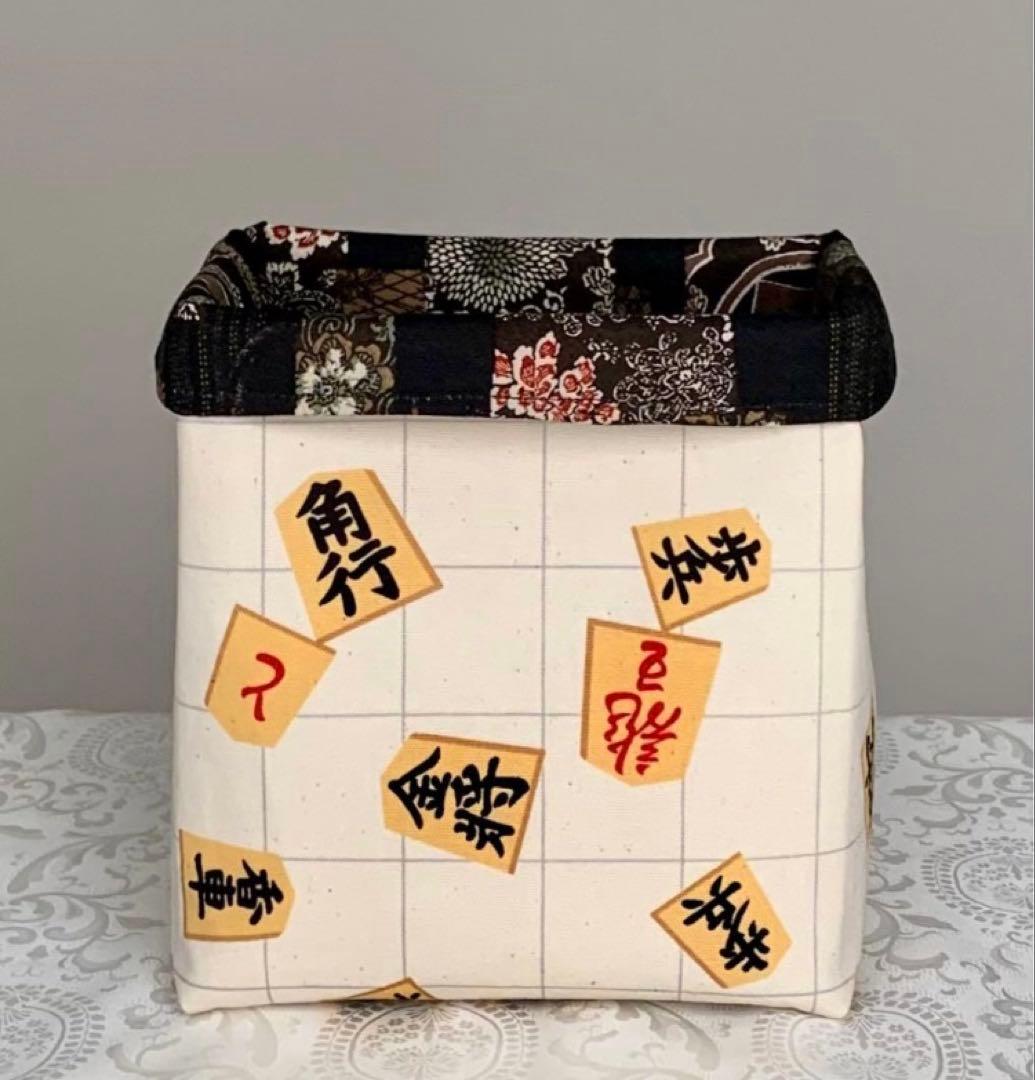 えっこ　チワワちゃん小物入れ