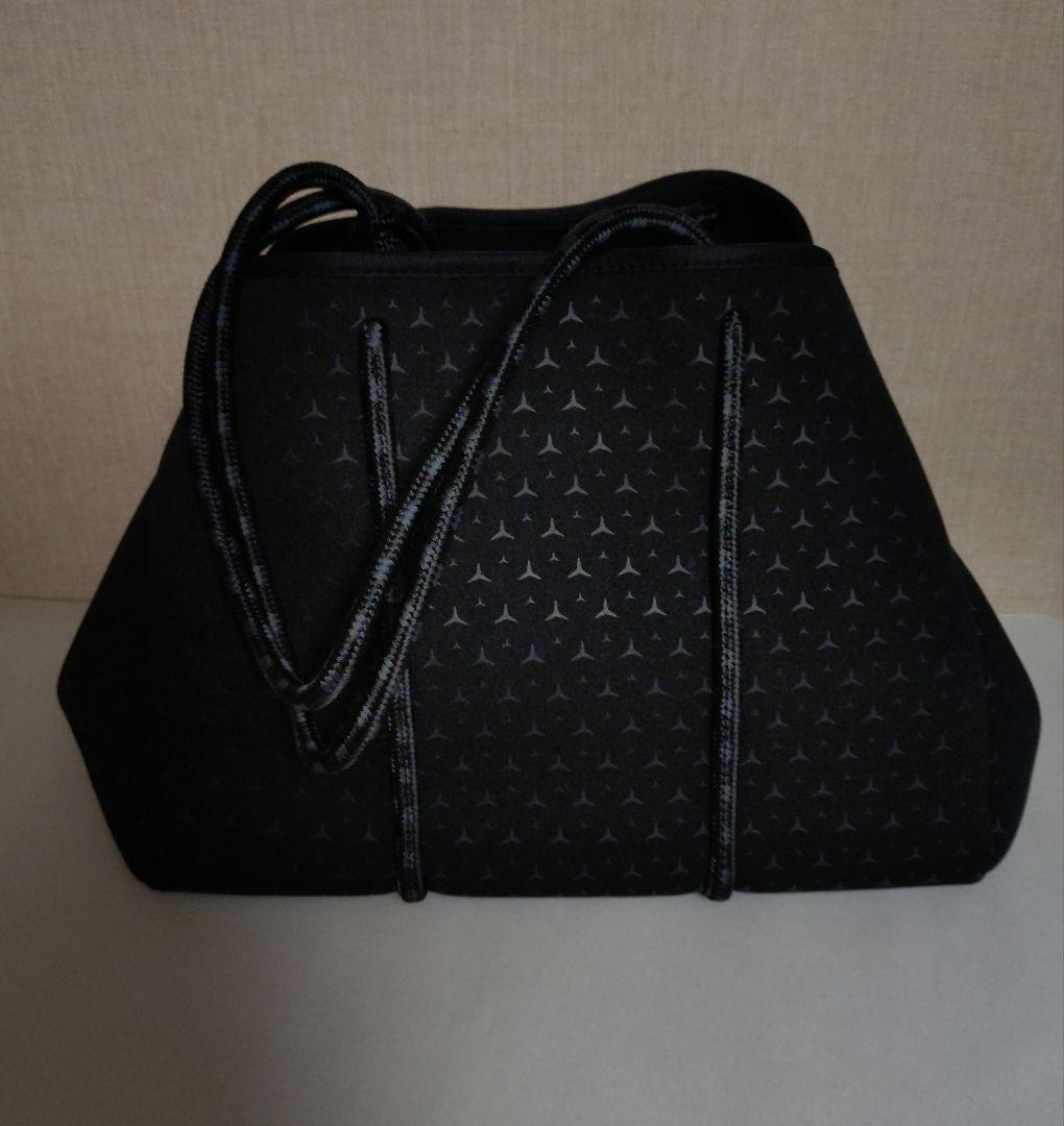 Mercedes Benz メルセデス・ベンツブラックトートバッグ 　ポーチ付き