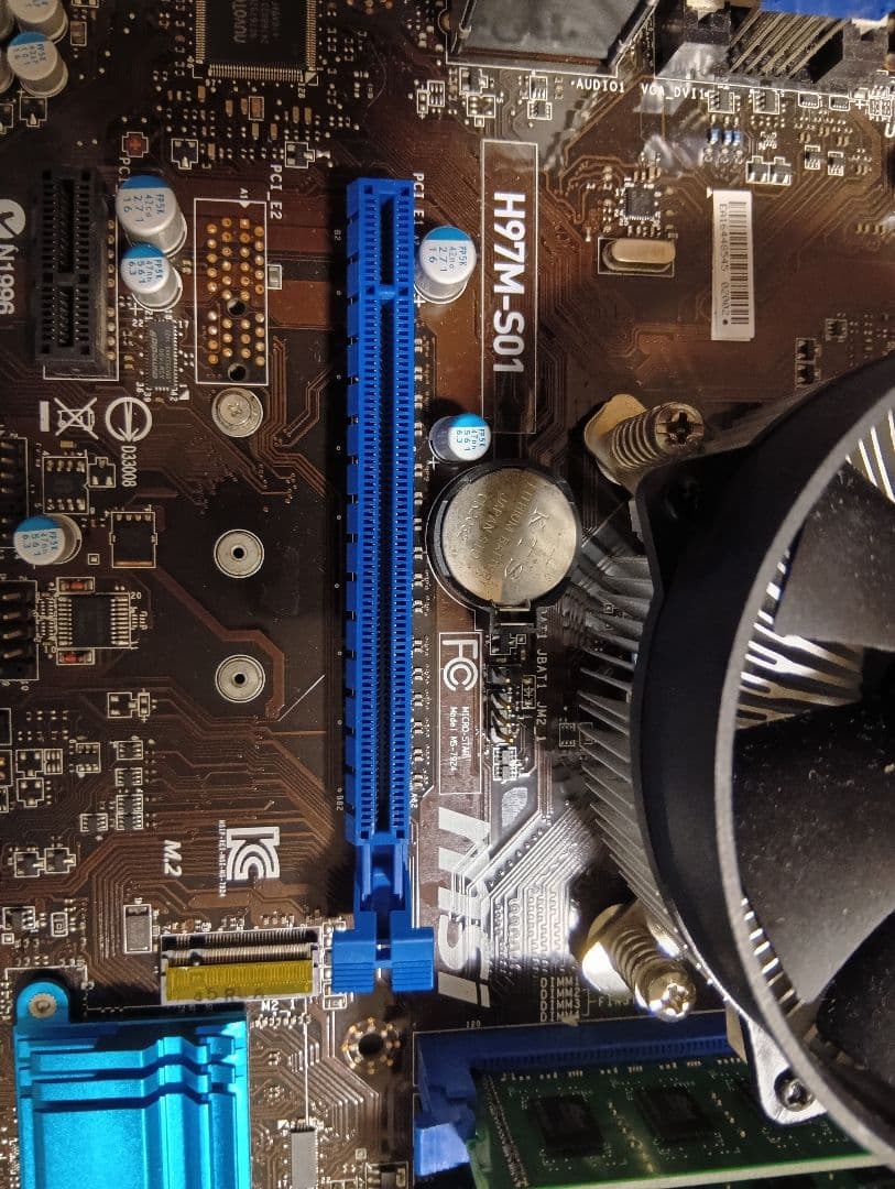 【ジャンク】デスクトップパソコン (i7 4770 / GT730など)