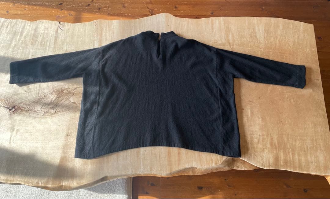 ARTS&SCIENCE モックネックウールブラウス　黒