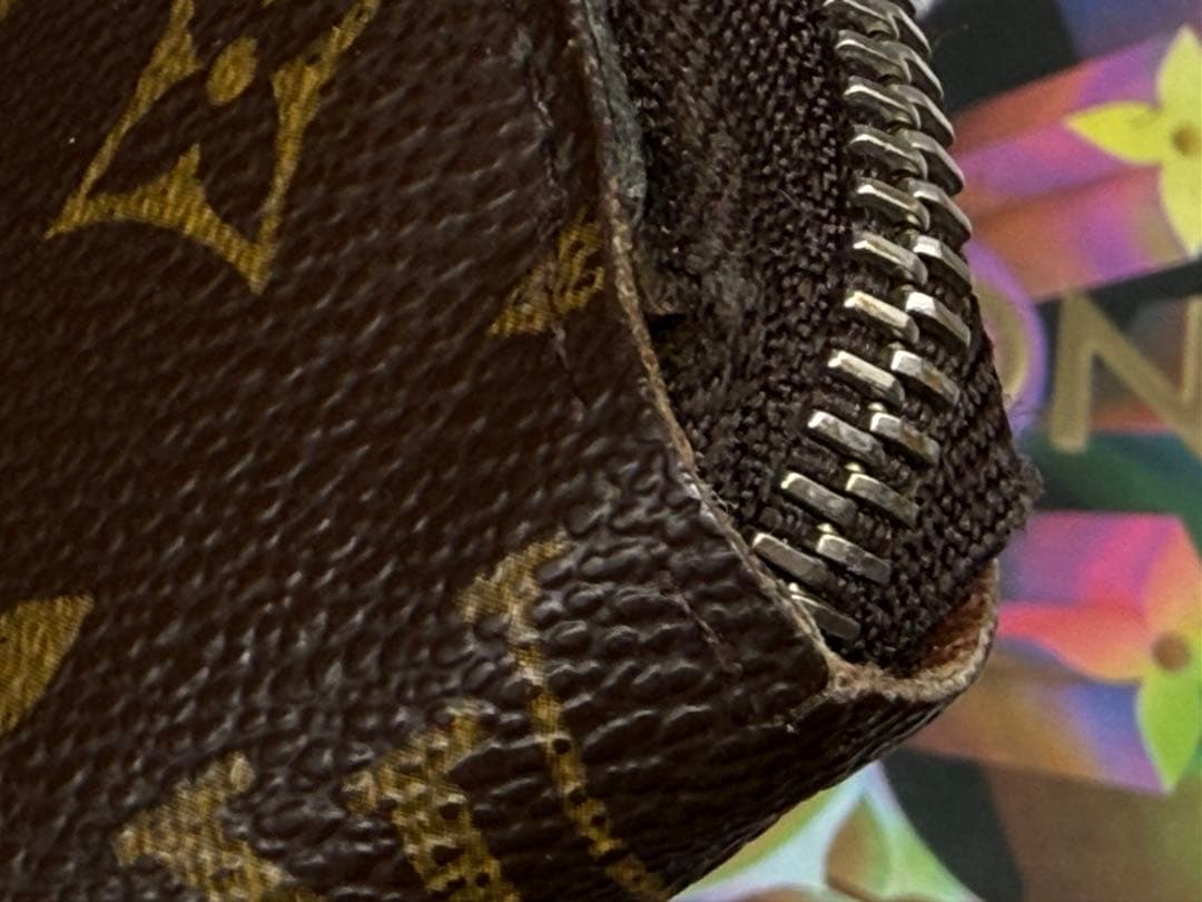 LOUIS VUITTONルイヴィトン　モノグラム　ジッピーウォレット　長財布