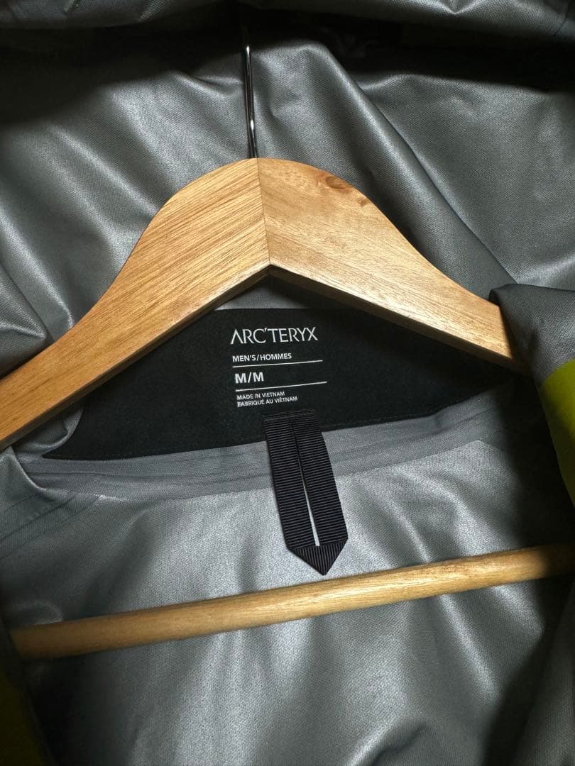 【BEAMS 限定】Arc'teryx Beta SL Jacket M
