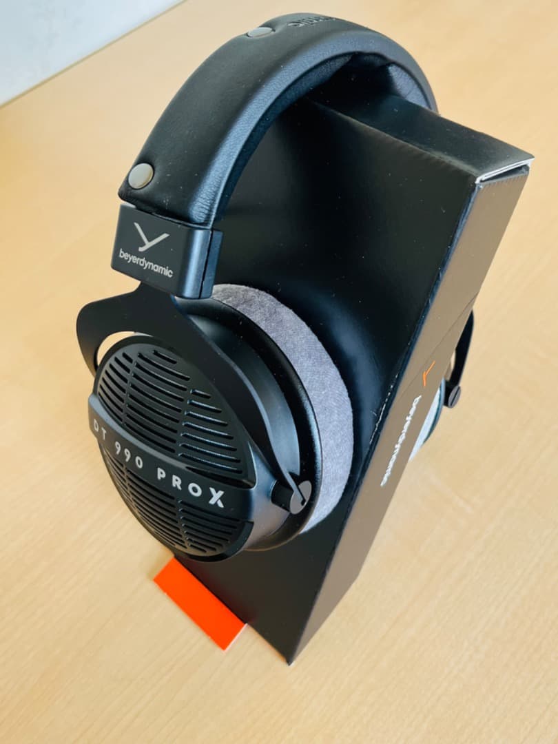 （新品開封済み）beyerdynamic DT 990 PRO X
