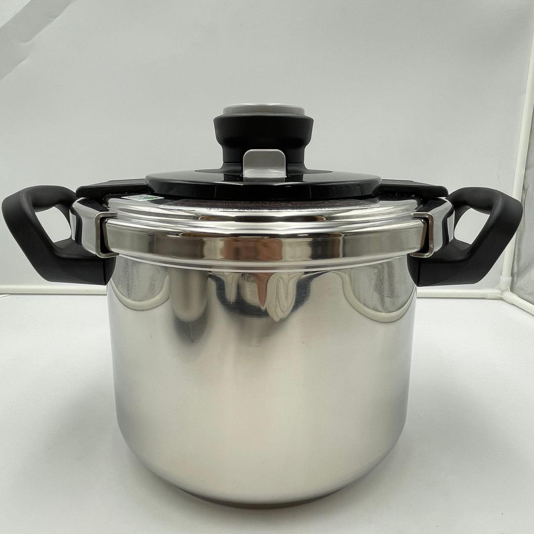 極美品　T-fal 圧力鍋 クリプソ　6L 中カゴ付き