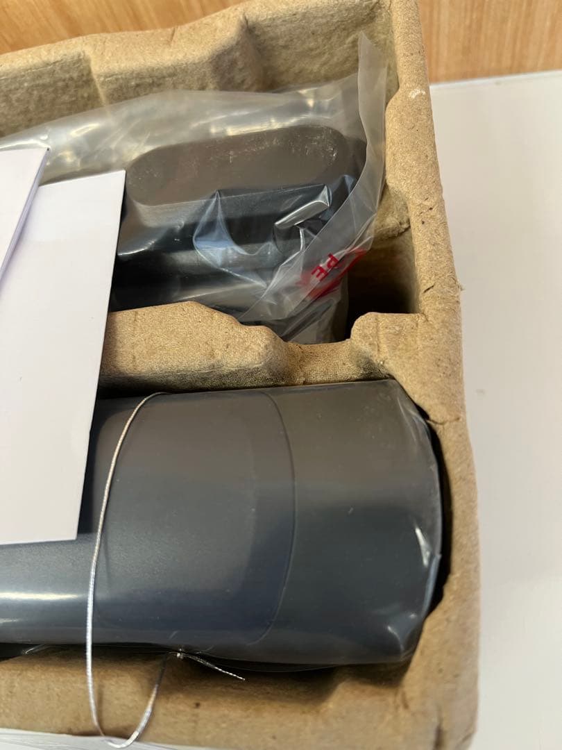 EVOPOWER 充電式ハンディクリーナー未使用ですが 箱にダメージ有り