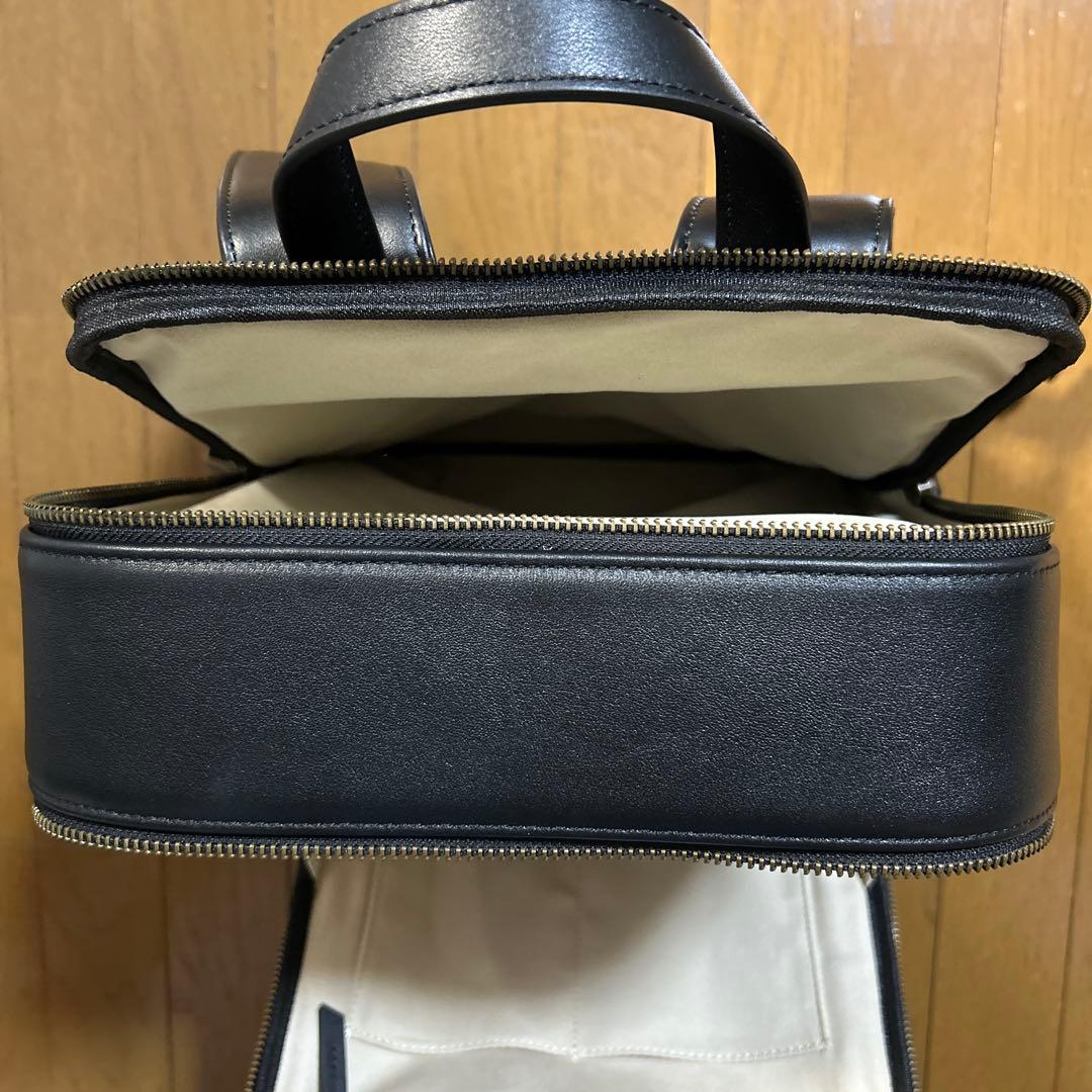 Evoon 本革マルチビジネスリュック　バックパック