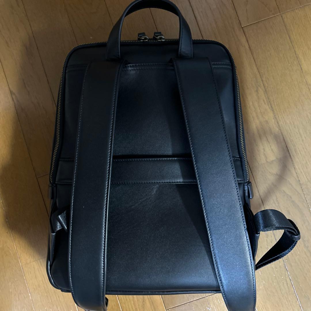 Evoon 本革マルチビジネスリュック　バックパック