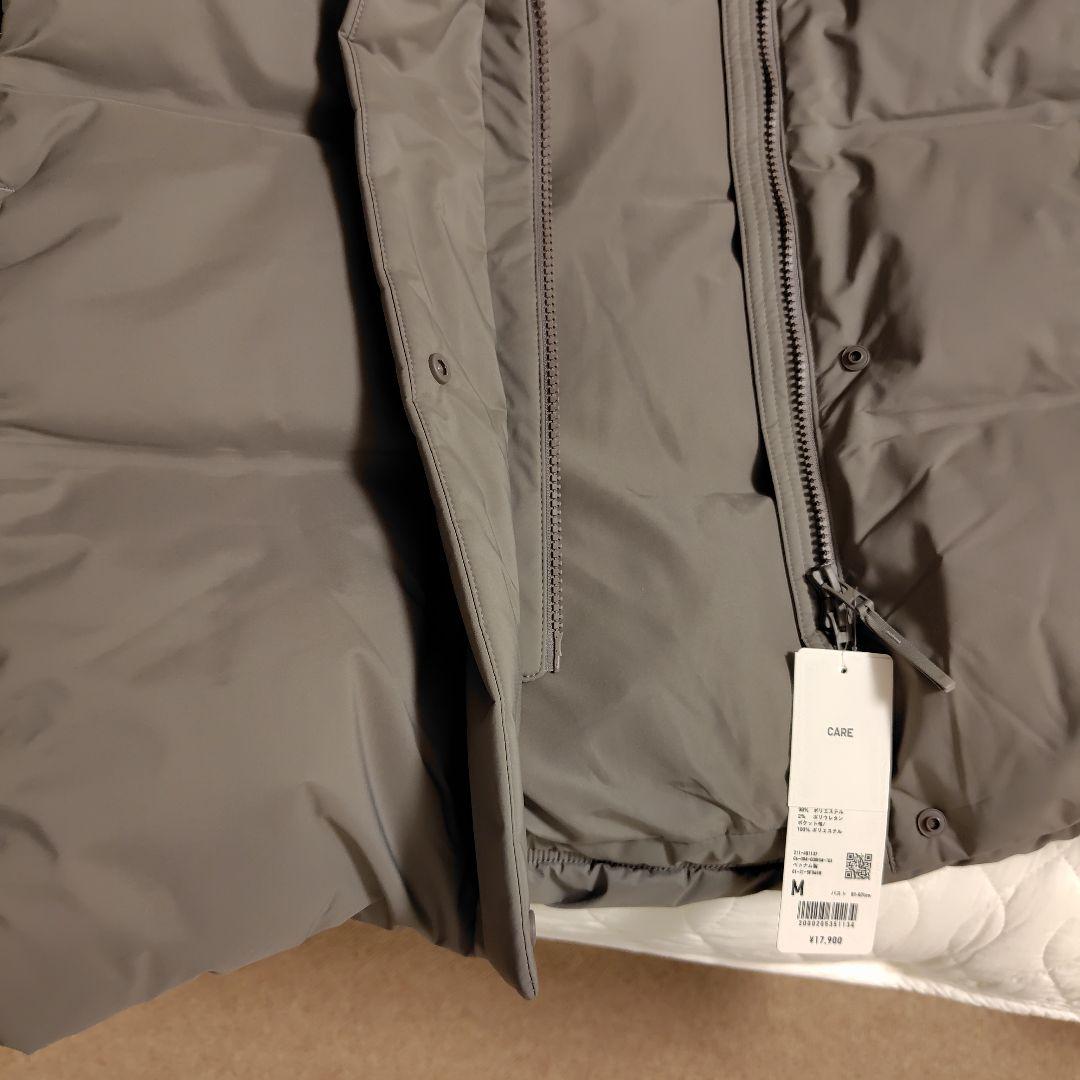 ユニクロ　シームレスダウンショートコート