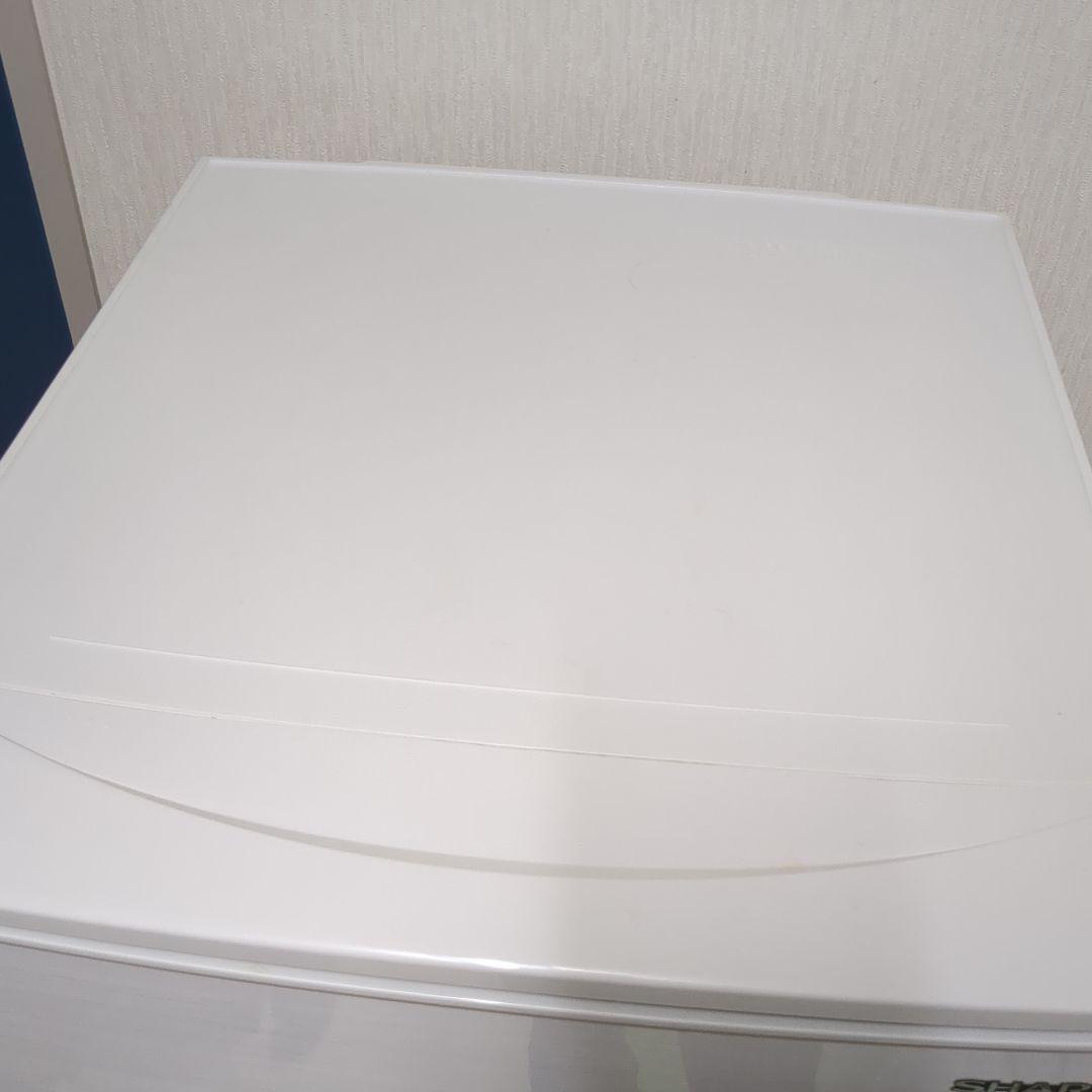 シャープ 冷蔵庫　SJ-D14F-W 2020年製　今月末まで