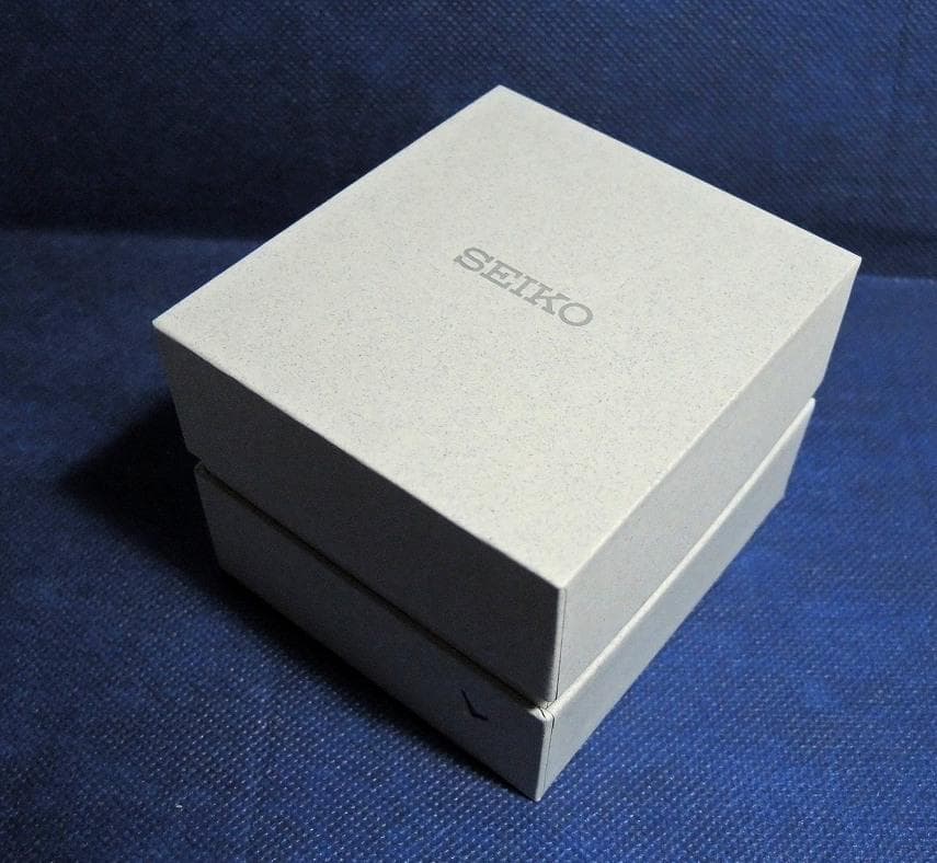 SEIKO SBPN071 ソーラー時計 シルバーブルー