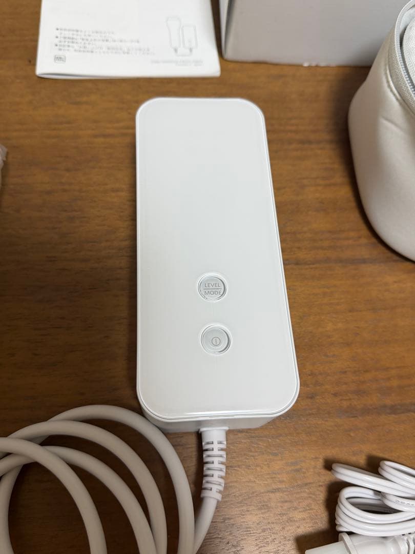 最安値！【美品】パナソニック 光エステスムースエピ脱毛器 ES-WG0A