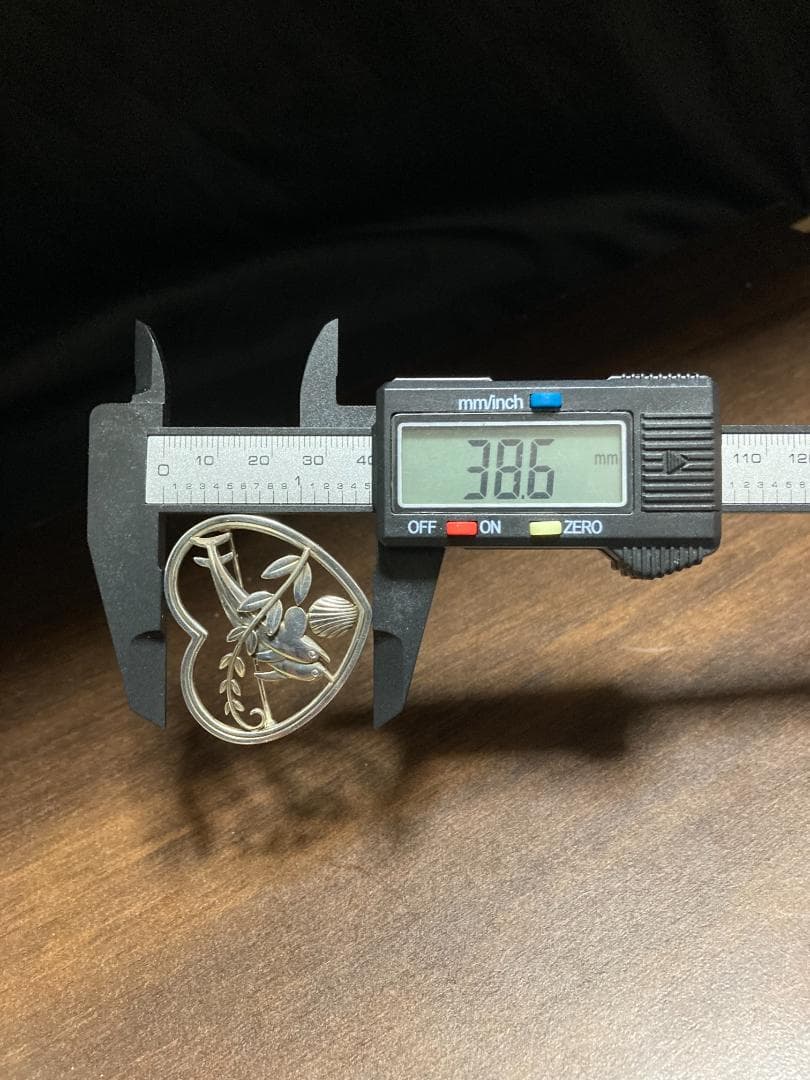 ジョージジェンセン イルカ ハート シェル リーフ ブローチ 312 925