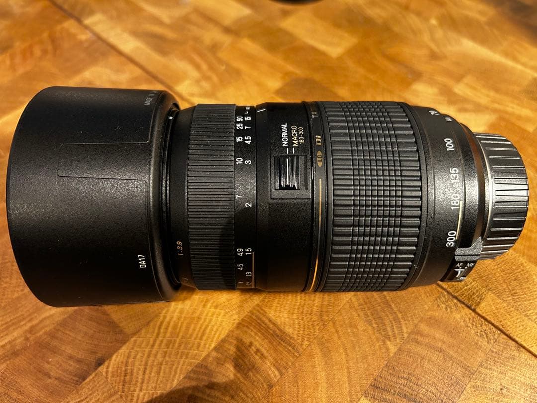 タムロン70-300mm f4-5.6 A17 ニコンFマウント
