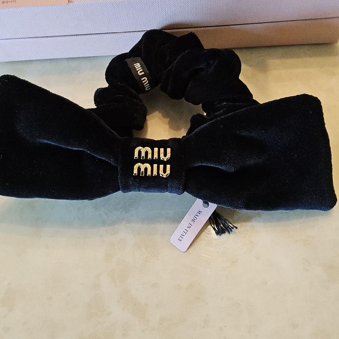 MIU MIU ミュウミュウ ベルベット リボン シュシュ