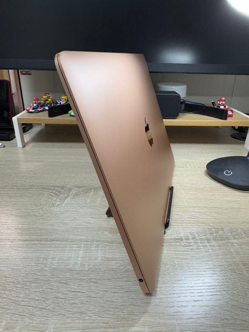 【美品】MacBook Air M1チップ搭載 13インチ ゴールド（2020)