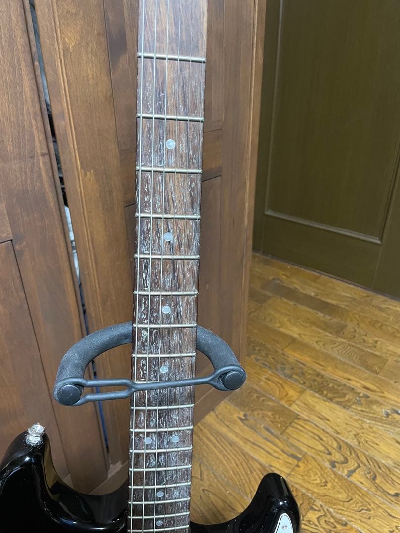 【美品】Squier Stratocaster 【ほぼ新品】