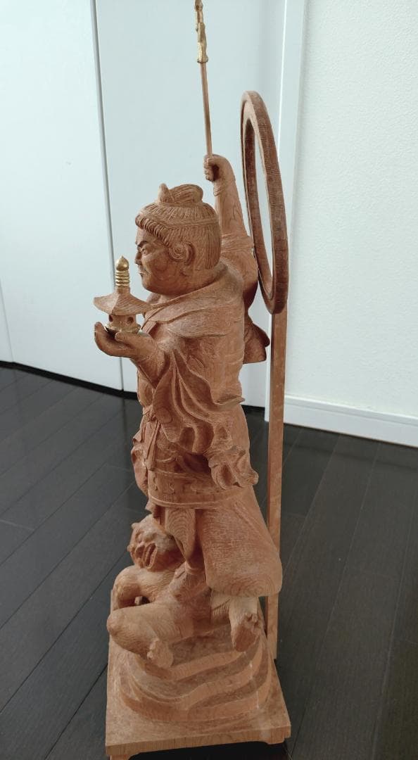 毘沙門天　一木造　 約68cm