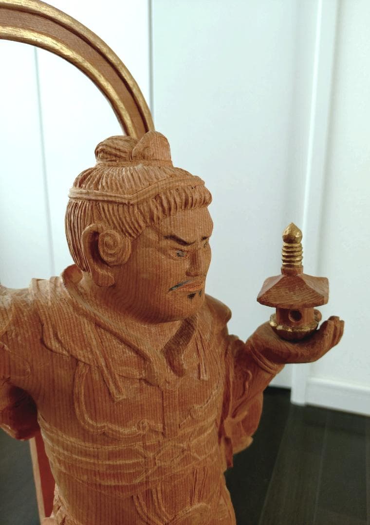 毘沙門天　一木造　 約68cm
