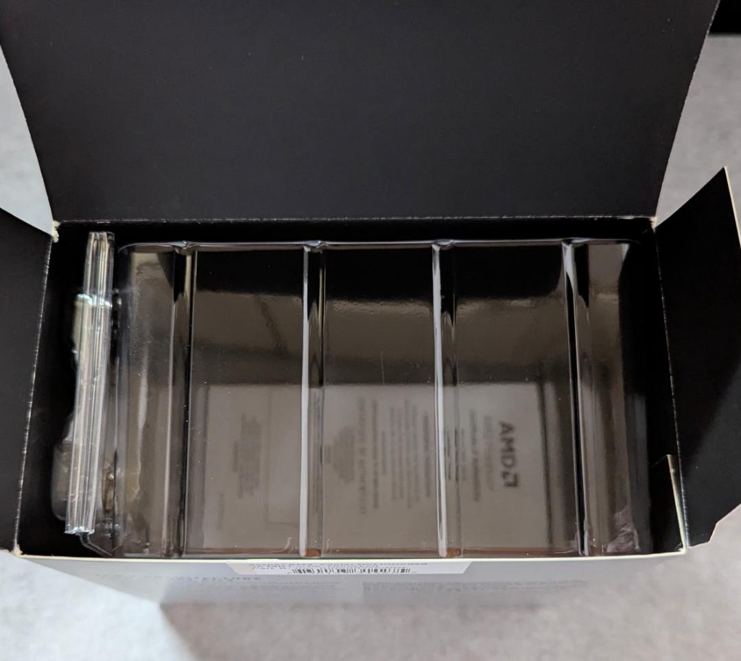 当たり石？動作確認済 美品 箱付 国内正規品 Ryzen 7 5700X BOX