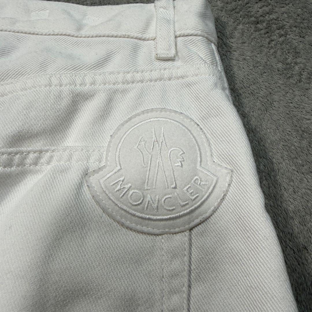 モンクレール　PANTALONE デニムパンツ　ホワイト　ビッグロゴ　40