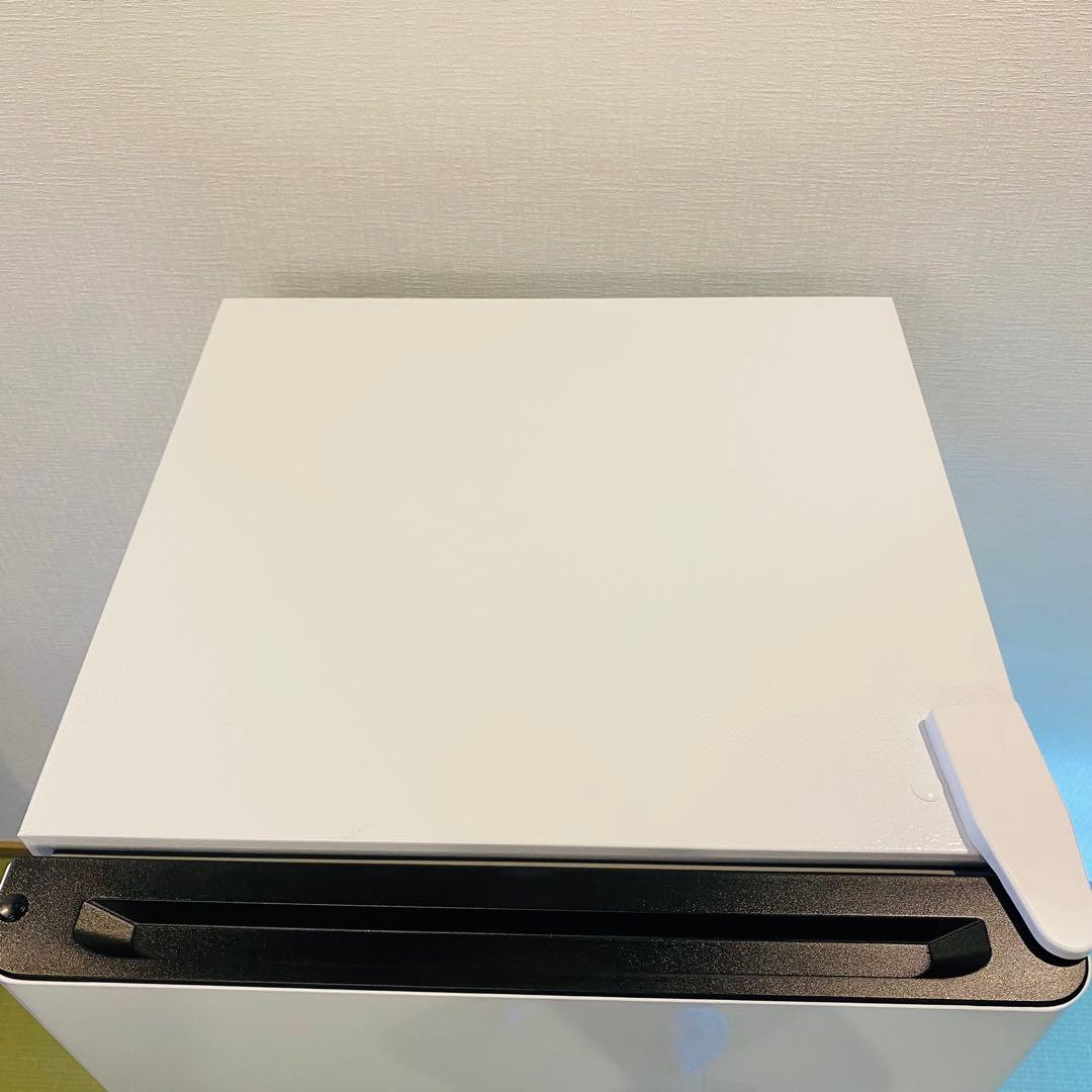 引き取り限定　2025年製　Hisense 冷凍冷蔵庫　HR-B12E4W