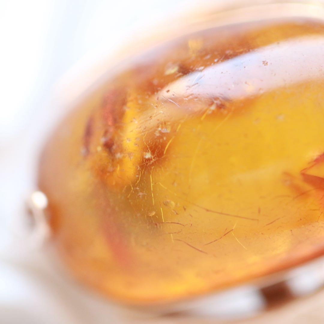 4ЯK刻印、旧ソ連国旗モチーフ、583刻印入り 琥珀リング