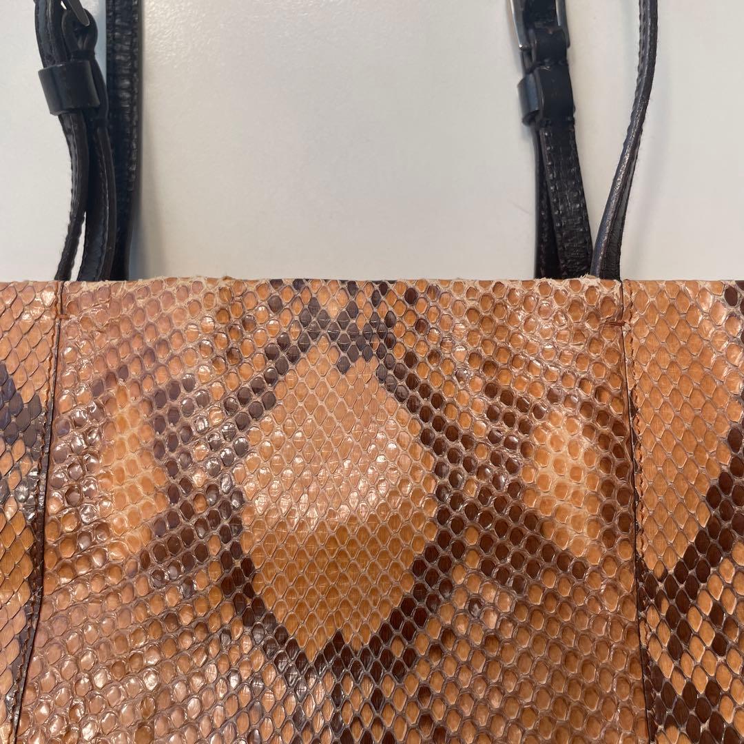 プラダトートバッグ パイソン三角プレート ギャランティカ ード保管袋