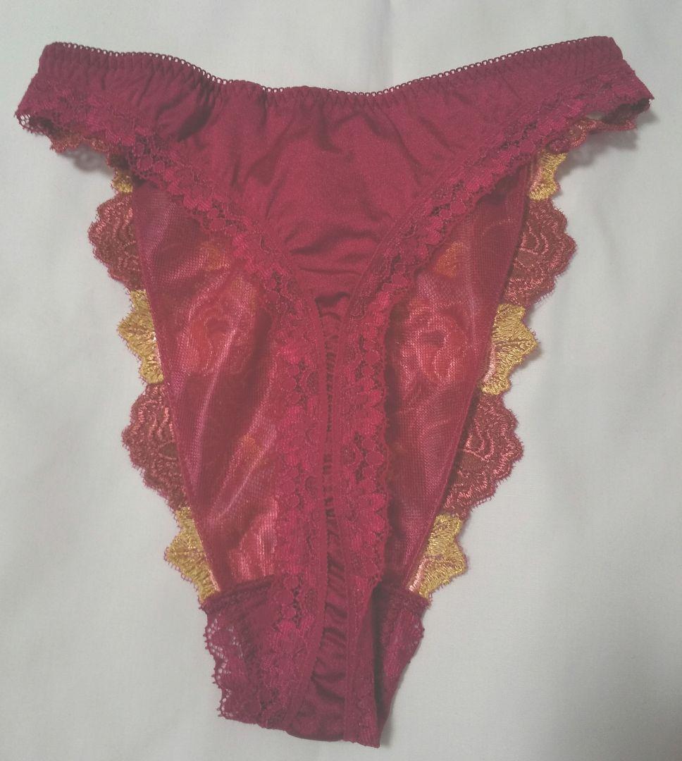 【未使用】ワコール サルート ブラ、ショーツ、ガーターベルトセット ワインレッド