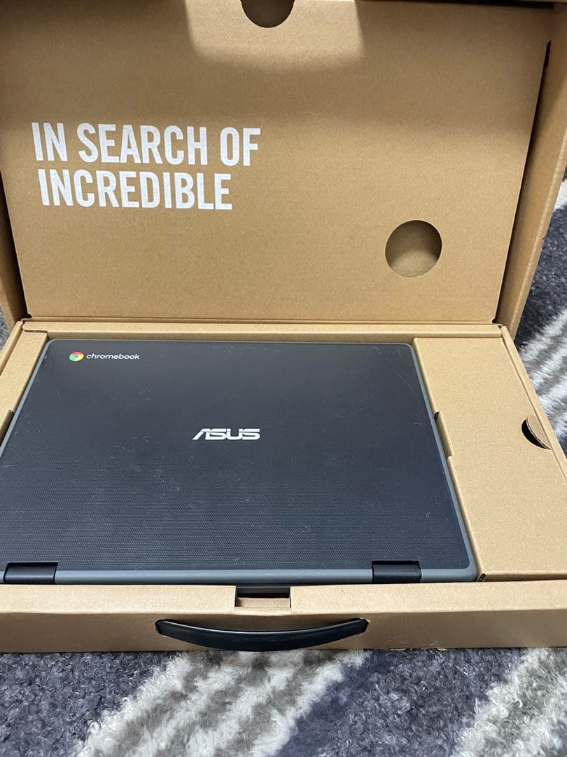 ASUS Chromebook CR1100FK 本体