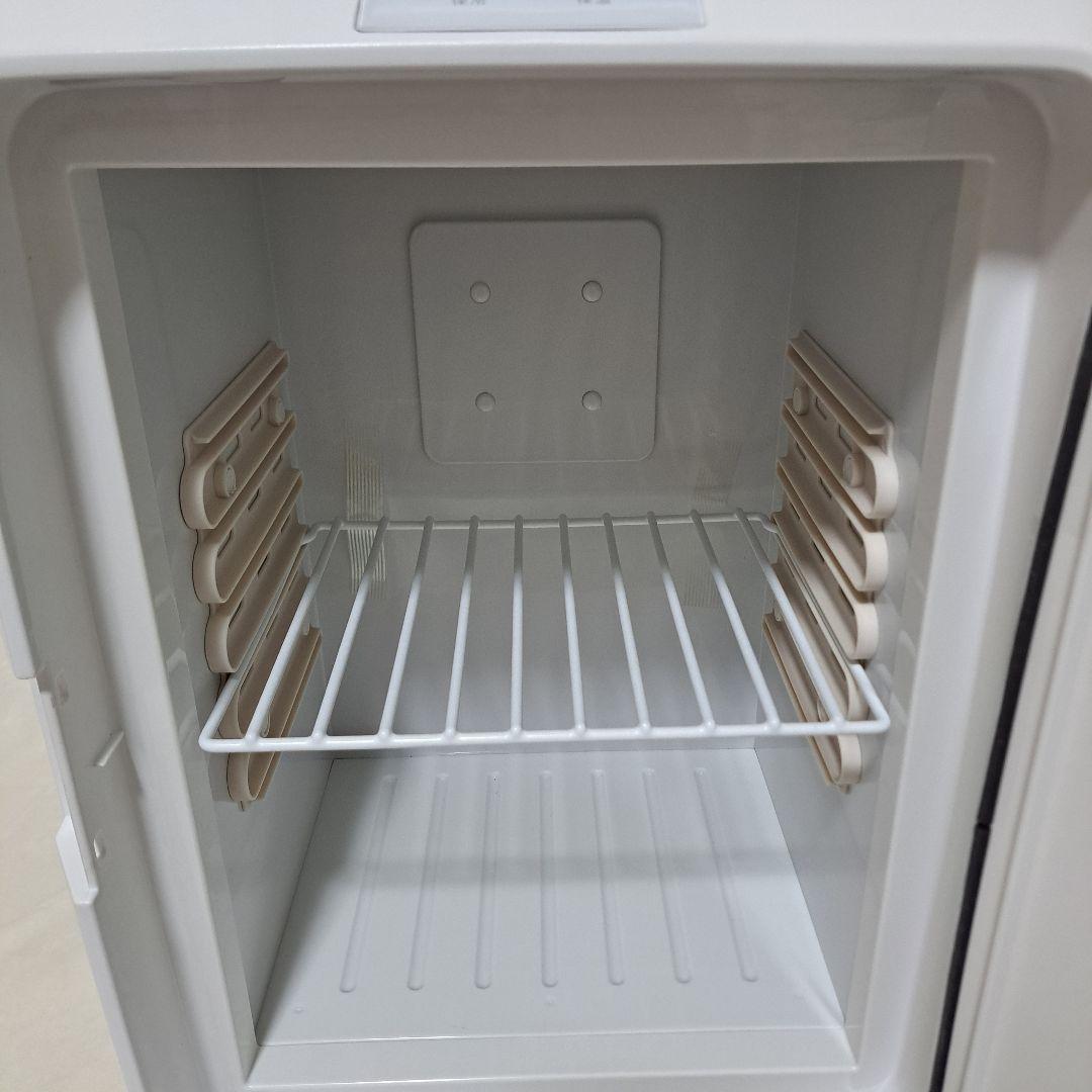 【新品未使用】HR-EB08W 2電源式ポータブル電子適温ボックス　ツインバード