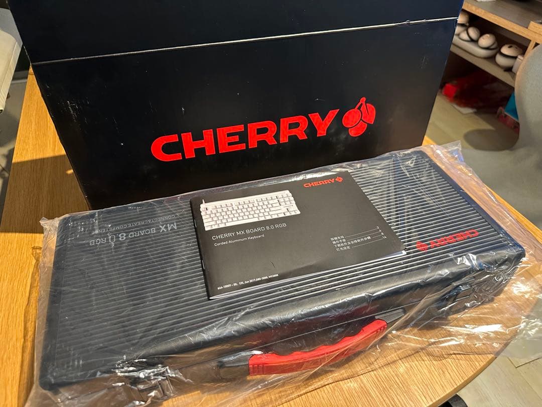 CHERRY MX8.0 RGBメカニカルキーボード チェリー　茶シャフト