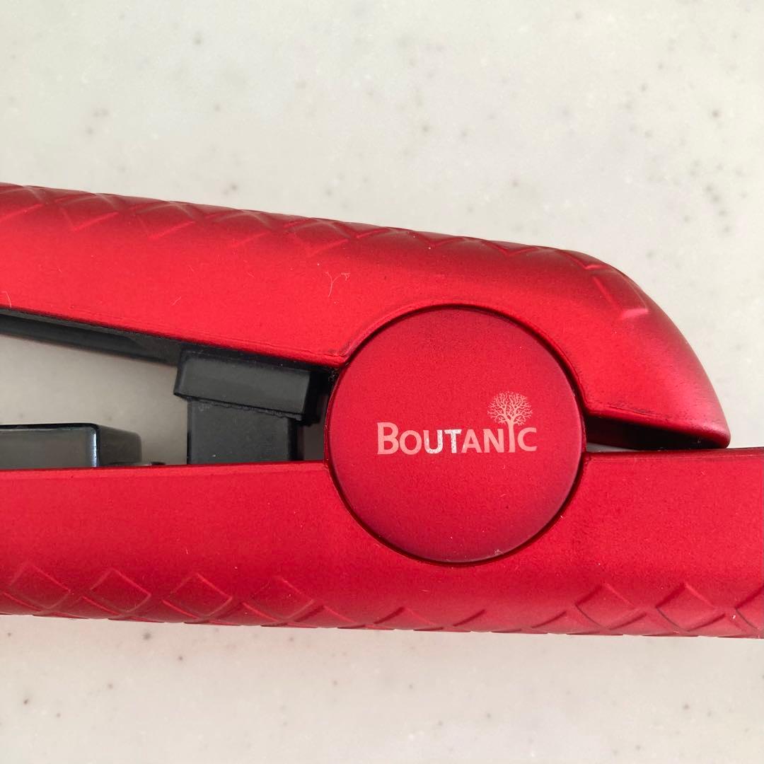 ★BOUTANIC ボタニック　ヘアアイロン （赤、レッド）★