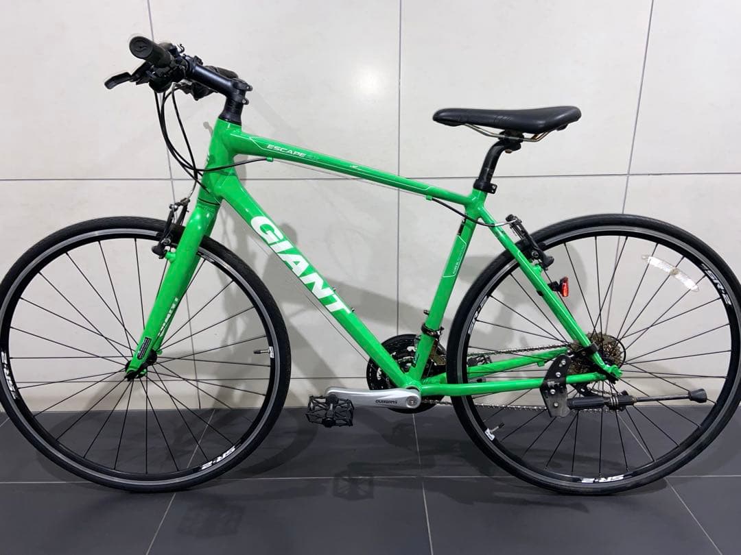 美品！GIANT ESCAPE RX3 クロスバイク　ジャイアント　エスケープ