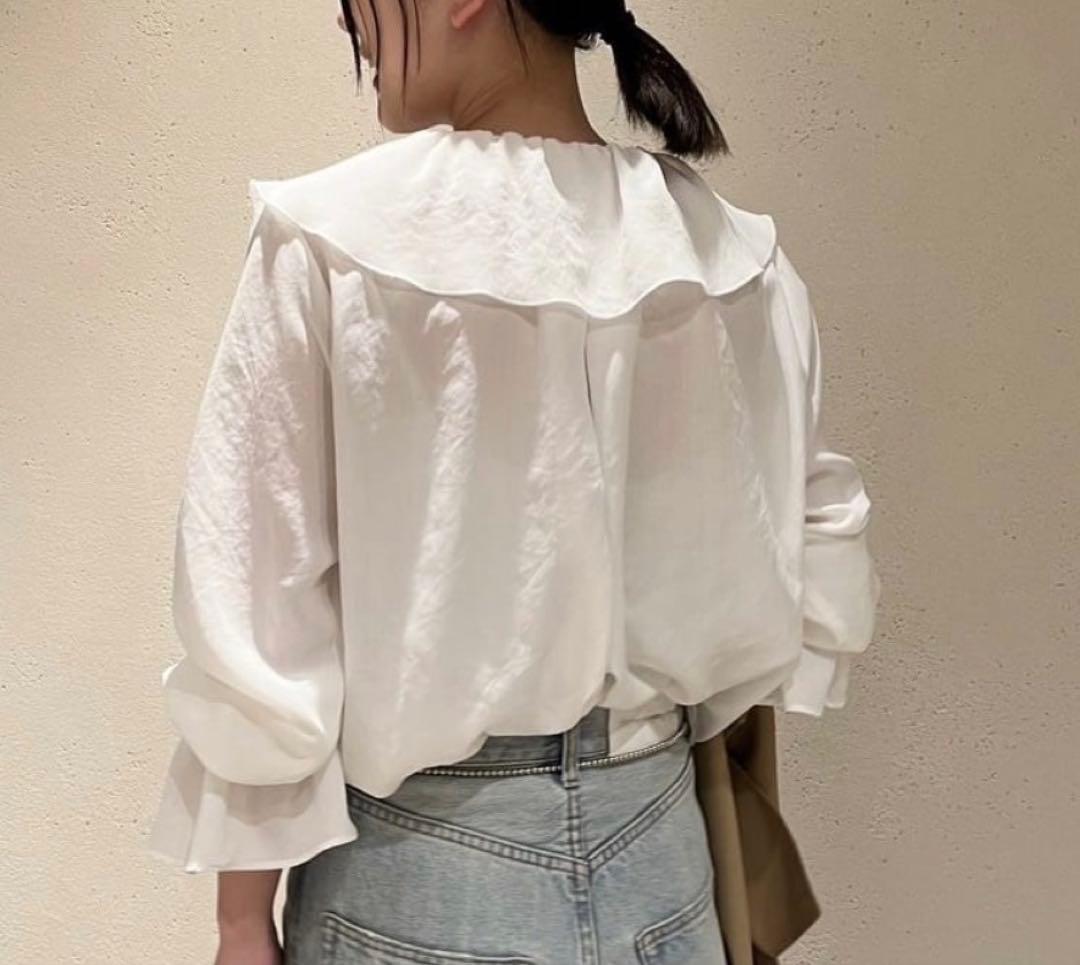 ★新品未使用★ガリャルダガランテ　ホワイトラッフルカラーブラウス