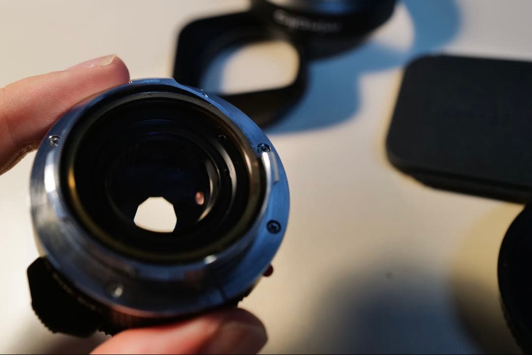 【美品】MINOLTA M-ROKKOR 40mmF2（平行カム） 【おまけ付】