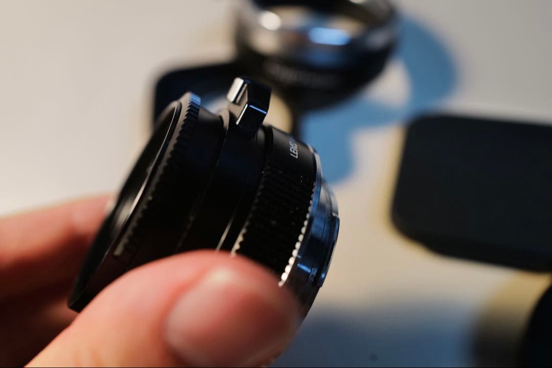 【美品】MINOLTA M-ROKKOR 40mmF2（平行カム） 【おまけ付】