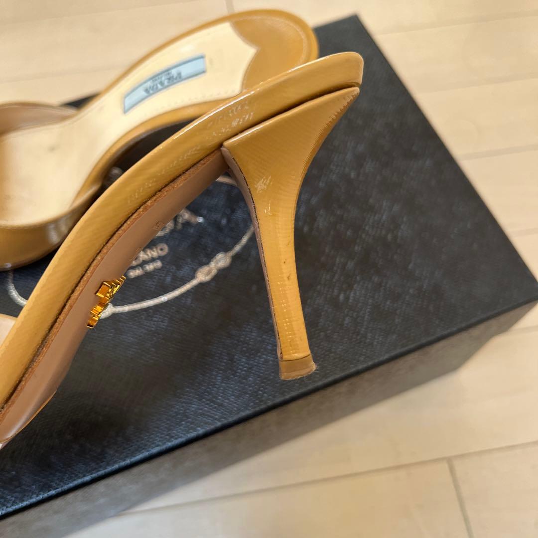 PRADA ベージュ ミュール