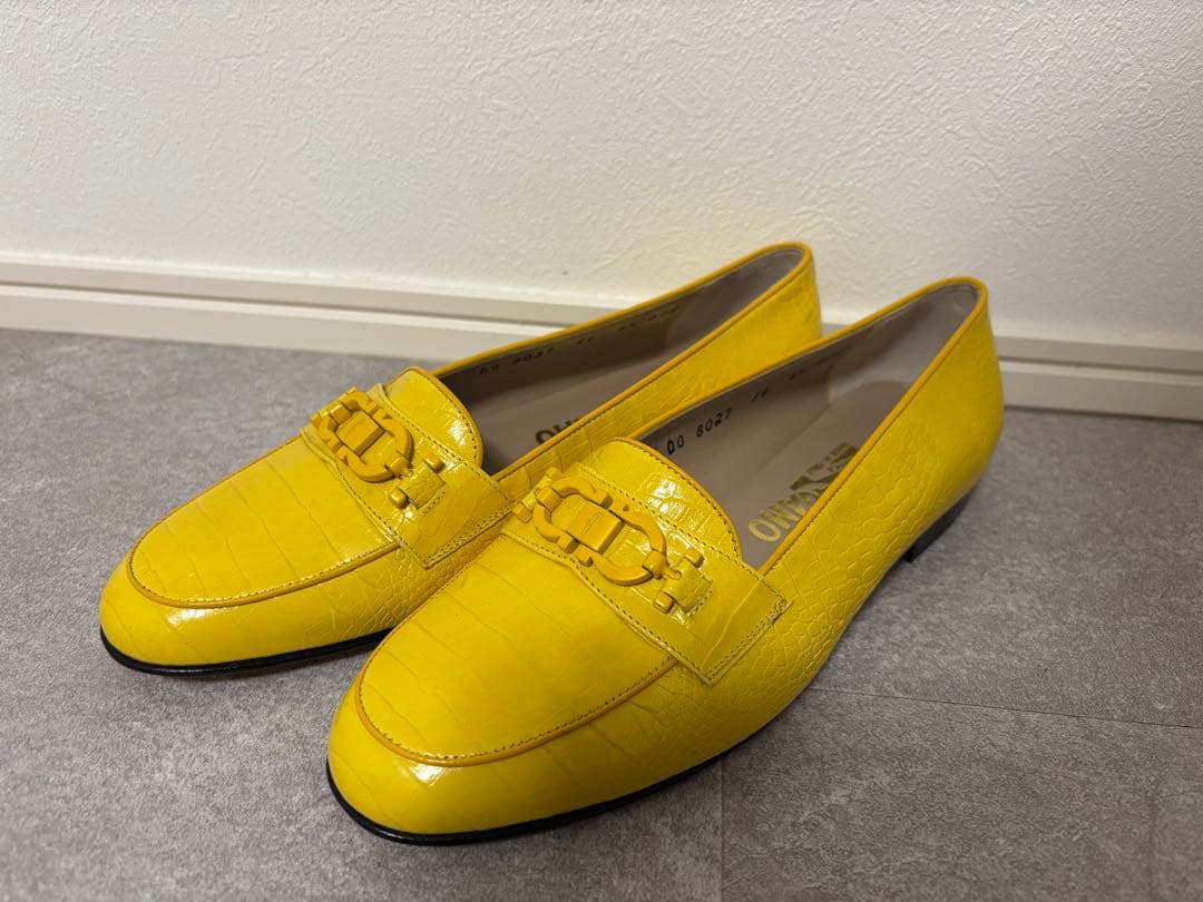 Salvatore Ferragamo】未使用フェラガモ ガンチーニローファー